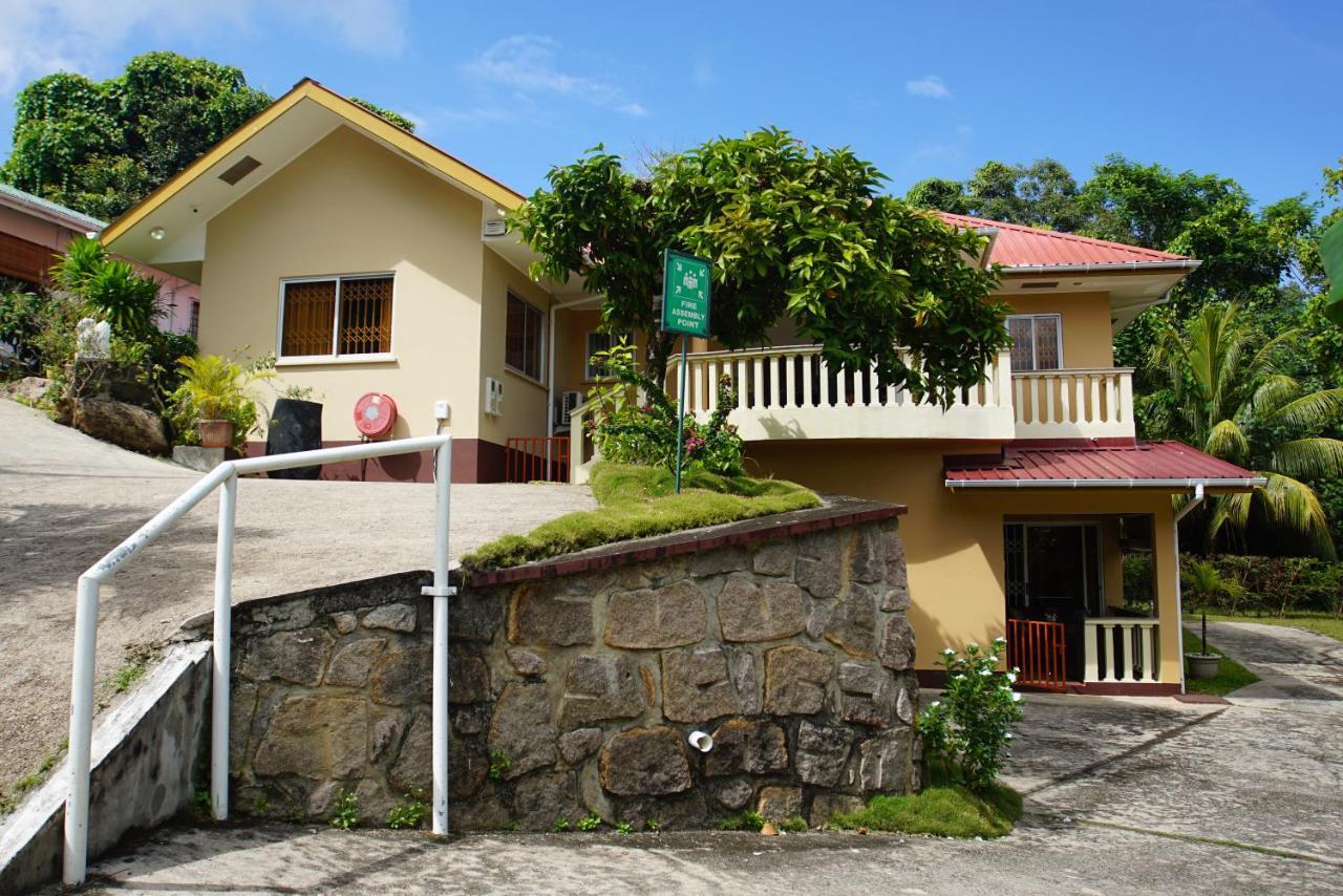 Zeph Self Catering Apartment Baie Lazare  Luaran gambar